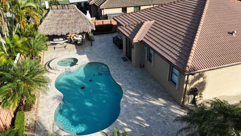 4 bedroom SingleFamilyResidence at 15413 SW 116th Ter, Century Gardens At Tamiam, Miami — photo 2