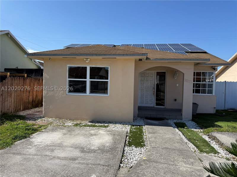 3 bedroom SingleFamilyResidence at 16171 SW 297th Ter, Trigon Sub, Homestead — photo 2