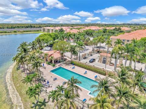 6630 NW 114th Ave 1538, Doral FL - photo 7 of 34