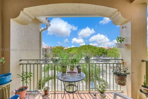 6630 NW 114th Ave 1538, Doral FL - photo 9 of 34