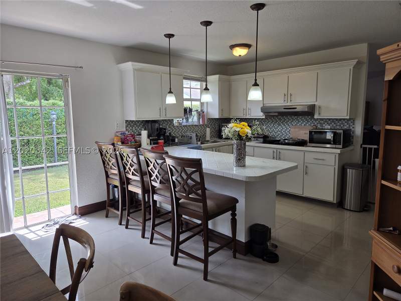 4 bedroom SingleFamilyResidence at 10120 SW 127th Ave, Calusa Club Estates 6th A, Miami — photo 2