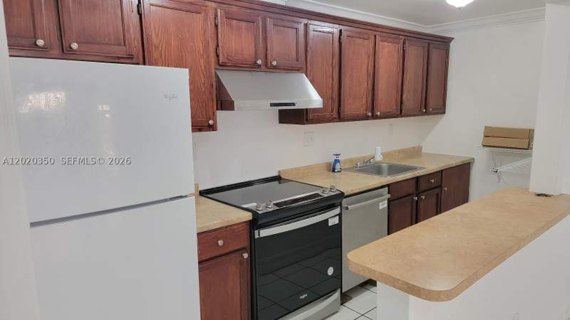 2 bedroom Condominium at 4410 NW 79th Ave 1C, Doral Gardens Condo, Doral — photo 2