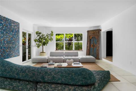 5812 Alton Rd, Miami Beach FL - photo 12 of 43