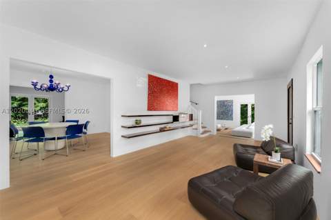 5812 Alton Rd, Miami Beach FL - photo 13 of 43