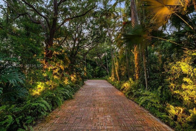 7 bedroom SingleFamilyResidence at 5812 Alton Rd, La Gorce Golf Sub, Miami Beach — photo 3