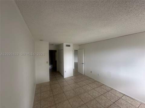 6272 NW 186th St 212, Hialeah FL - photo 14 of 22