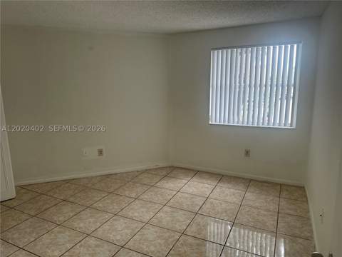 6272 NW 186th St 212, Hialeah FL - photo 17 of 22