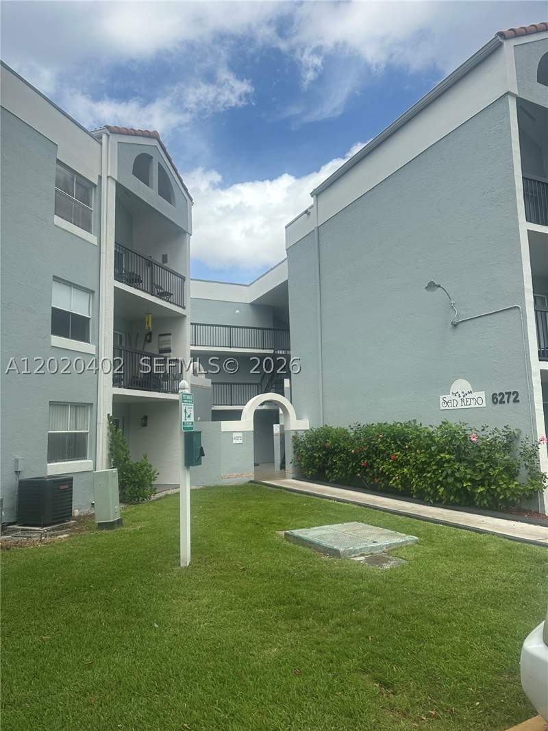 2 bedroom Condominium at 6272 NW 186th St 212, Mediterranean Villas Cond, Hialeah — photo 2