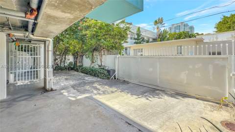 734 Michigan Ave 6, Miami Beach FL - photo 21 of 25