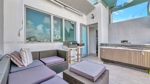 734 Michigan Ave 6, Miami Beach FL - photo 6 of 25