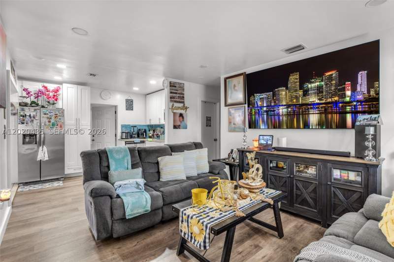 3 bedroom SingleFamilyResidence at 13075 NW 16th Ave, Shephard Heights 3 Addn, North Miami — photo 3