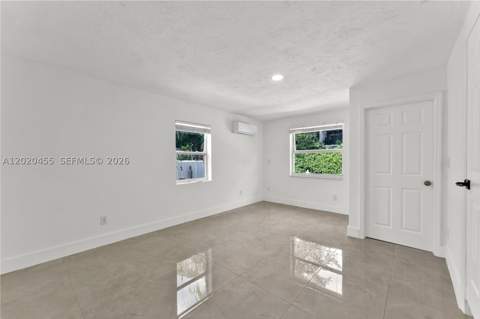 11144 NE 8th Ct, Biscayne Park FL - photo 16 of 45