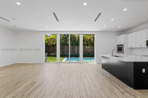 1816 SW 23rd St, Miami FL - photo 15 of 84