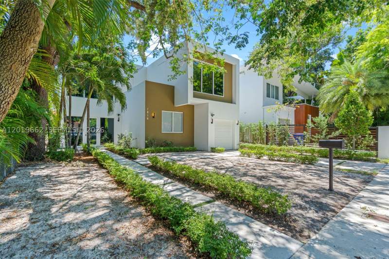 5 bedroom SingleFamilyResidence at 1816 SW 23rd St, Neos Subdivision, Miami — photo 2
