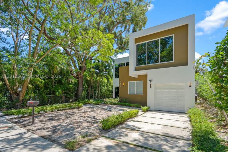 5 bedroom SingleFamilyResidence at 1816 SW 23rd St, Neos Subdivision, Miami — photo 3