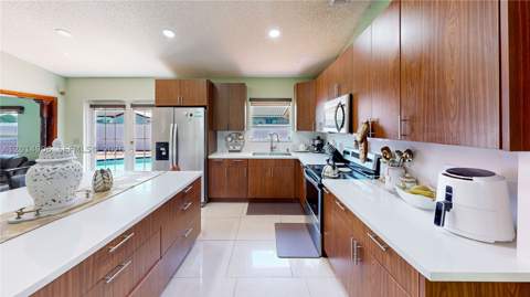 28148 SW 136th Ave, Homestead FL - photo 18 of 70