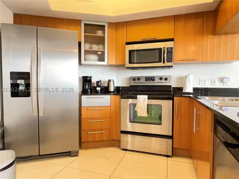 1750 N Bayshore Dr 5614, Miami FL - photo 18 of 32