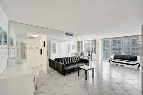 231 174th St 1611, Sunny Isles Beach FL - photo 11 of 36