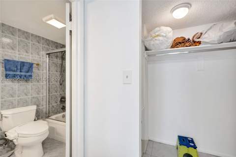 231 174th St 1611, Sunny Isles Beach FL - photo 18 of 36