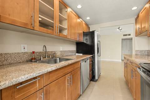 1100 Alton Road 2f, Miami Beach FL - photo 8 of 30