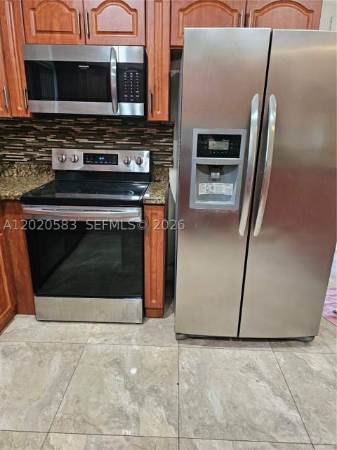 15851 NW 37th Ct, Miami Gardens FL - photo 8 of 19