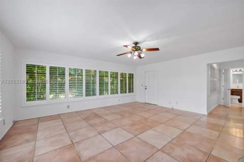 1450 NE 102nd St, Miami Shores FL - photo 13 of 34