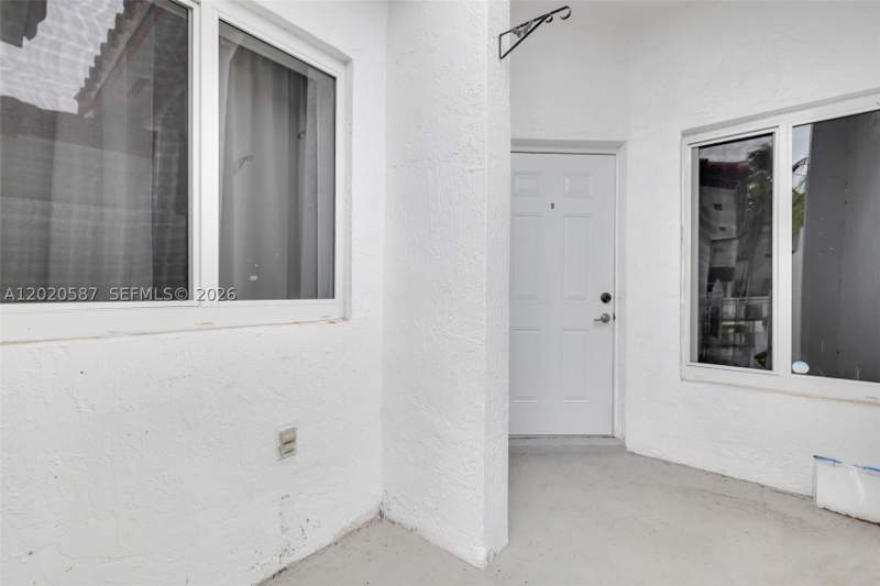3 bedroom Townhouse at 8423 SW 209th St, Saga Bay Townhomes, Cutler Bay — photo 2