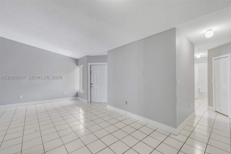 3 bedroom Townhouse at 8423 SW 209th St, Saga Bay Townhomes, Cutler Bay — photo 5