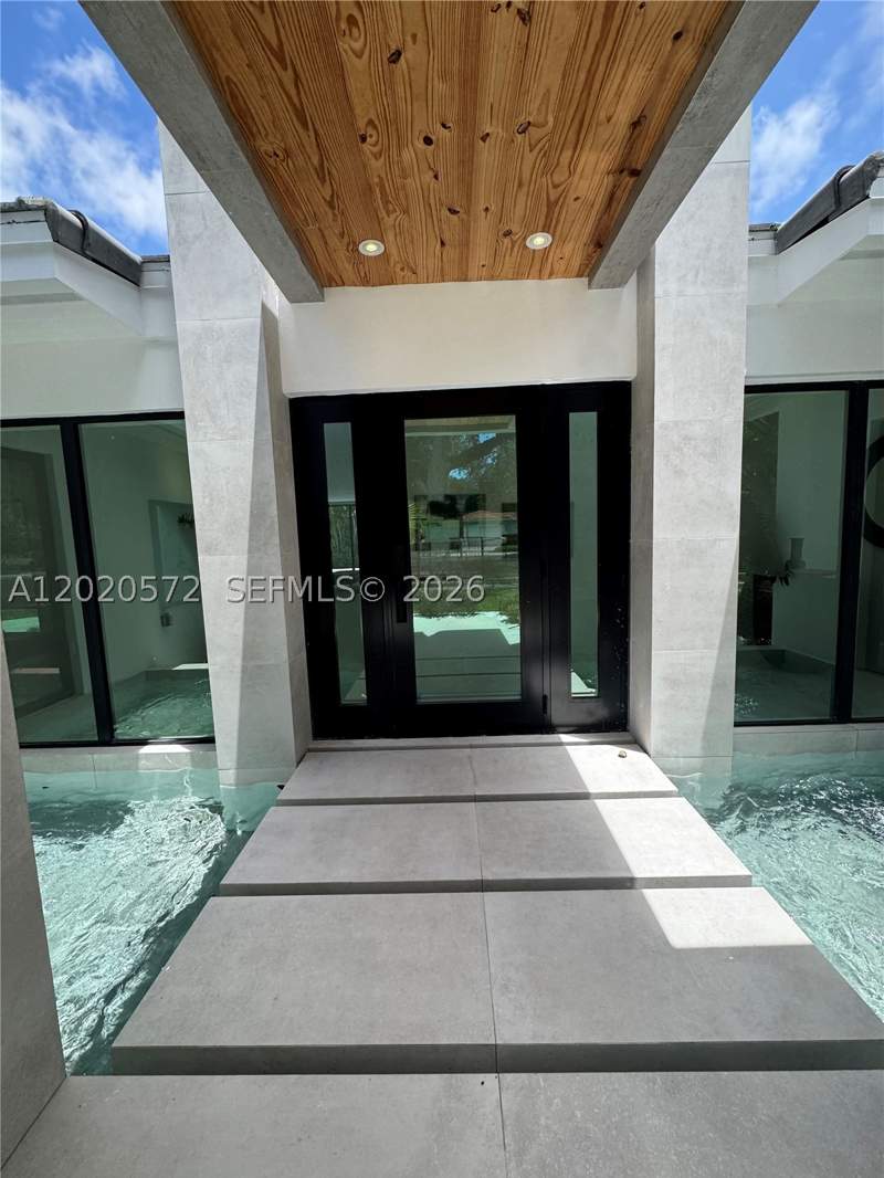 4 bedroom SingleFamilyResidence at 439 Hardee Rd, C Gables Riviera Sec 10, Coral Gables — photo 2