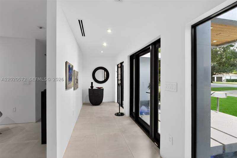 4 bedroom SingleFamilyResidence at 439 Hardee Rd, C Gables Riviera Sec 10, Coral Gables — photo 3