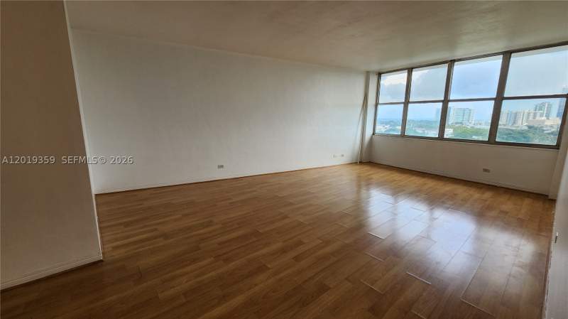 1 bedroom Condominium at 7441 Wayne 8-O, Parkview Point Condo, Miami Beach — photo 5