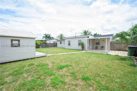 731 NW 17th St, Homestead FL - photo 16 of 29