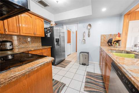 731 NW 17th St, Homestead FL - photo 8 of 29