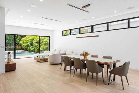 260 NW 47th St, Miami FL - photo 18 of 70