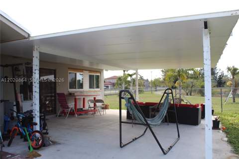 496 SW 9th Ave, Florida City FL - photo 10 of 32