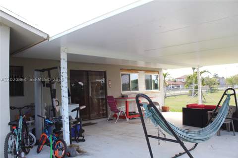 496 SW 9th Ave, Florida City FL - photo 11 of 32