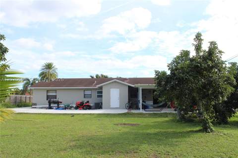 496 SW 9th Ave, Florida City FL - photo 14 of 32