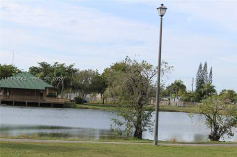 496 SW 9th Ave, Florida City FL - photo 16 of 32
