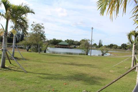 496 SW 9th Ave, Florida City FL - photo 18 of 32