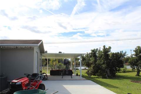 496 SW 9th Ave, Florida City FL - photo 8 of 32