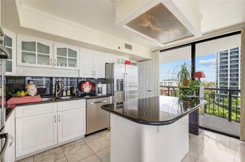 2843 S Bayshore Dr 11F, Miami FL - photo 12 of 81