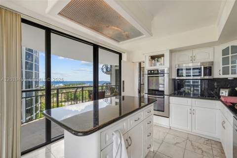 2843 S Bayshore Dr 11F, Miami FL - photo 14 of 81