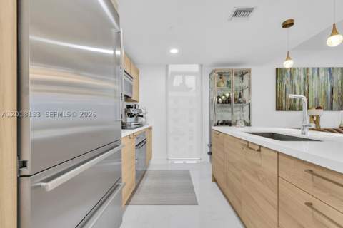 16385 Biscayne Blvd 2101, North Miami Beach FL - photo 15 of 44