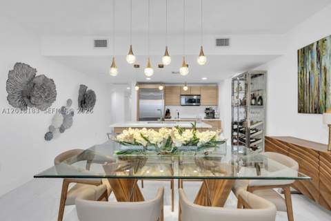 16385 Biscayne Blvd 2101, North Miami Beach FL - photo 8 of 44