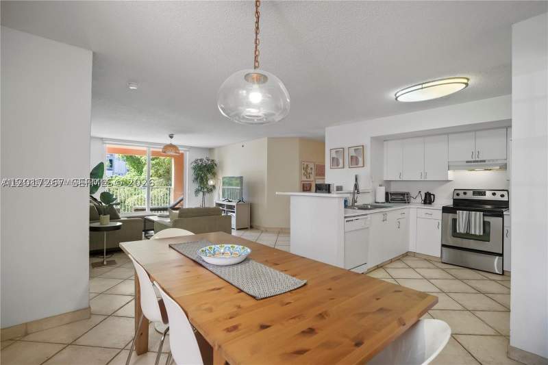 3 bedroom Condominium at 19555 E Country Club Dr 8502, The Yacht Club At Aventur, Aventura — photo 2