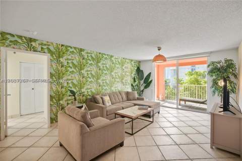 19555 E Country Club Dr 8502, Aventura FL - photo 6 of 13