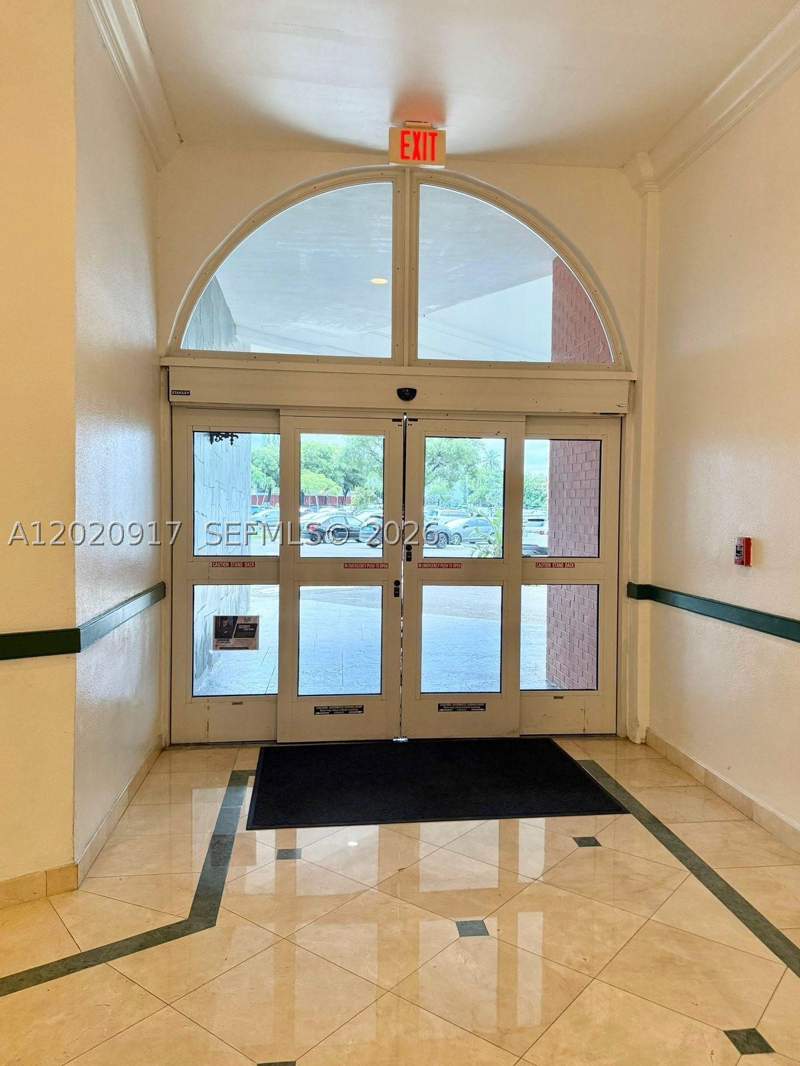1 bedroom Condominium at 1351 NE Miami Gardens Dr 704E, Buckley Towers Condo - Ea, Miami — photo 3