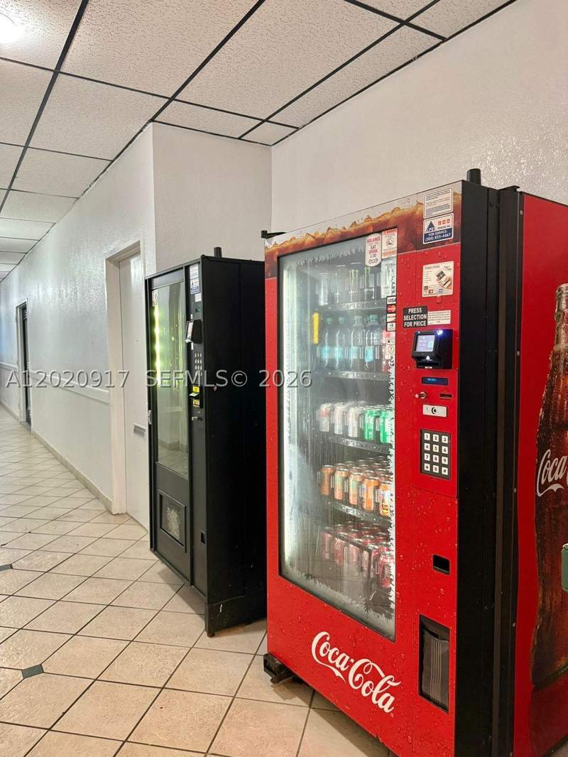 1 bedroom Condominium at 1351 NE Miami Gardens Dr 704E, Buckley Towers Condo - Ea, Miami — photo 5