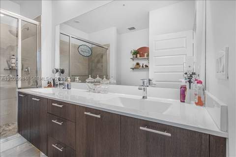 8301 NW 41st St B-309, Doral FL - photo 10 of 35