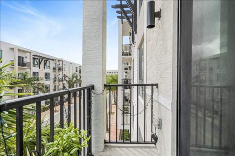8301 NW 41st St B-309, Doral FL - photo 14 of 35